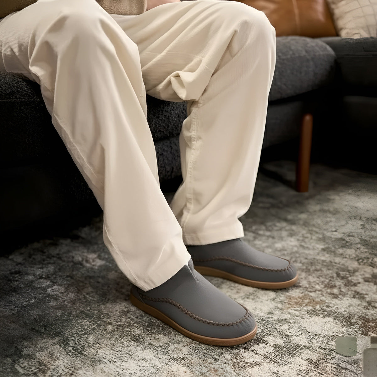 Atom Cloud Slippers