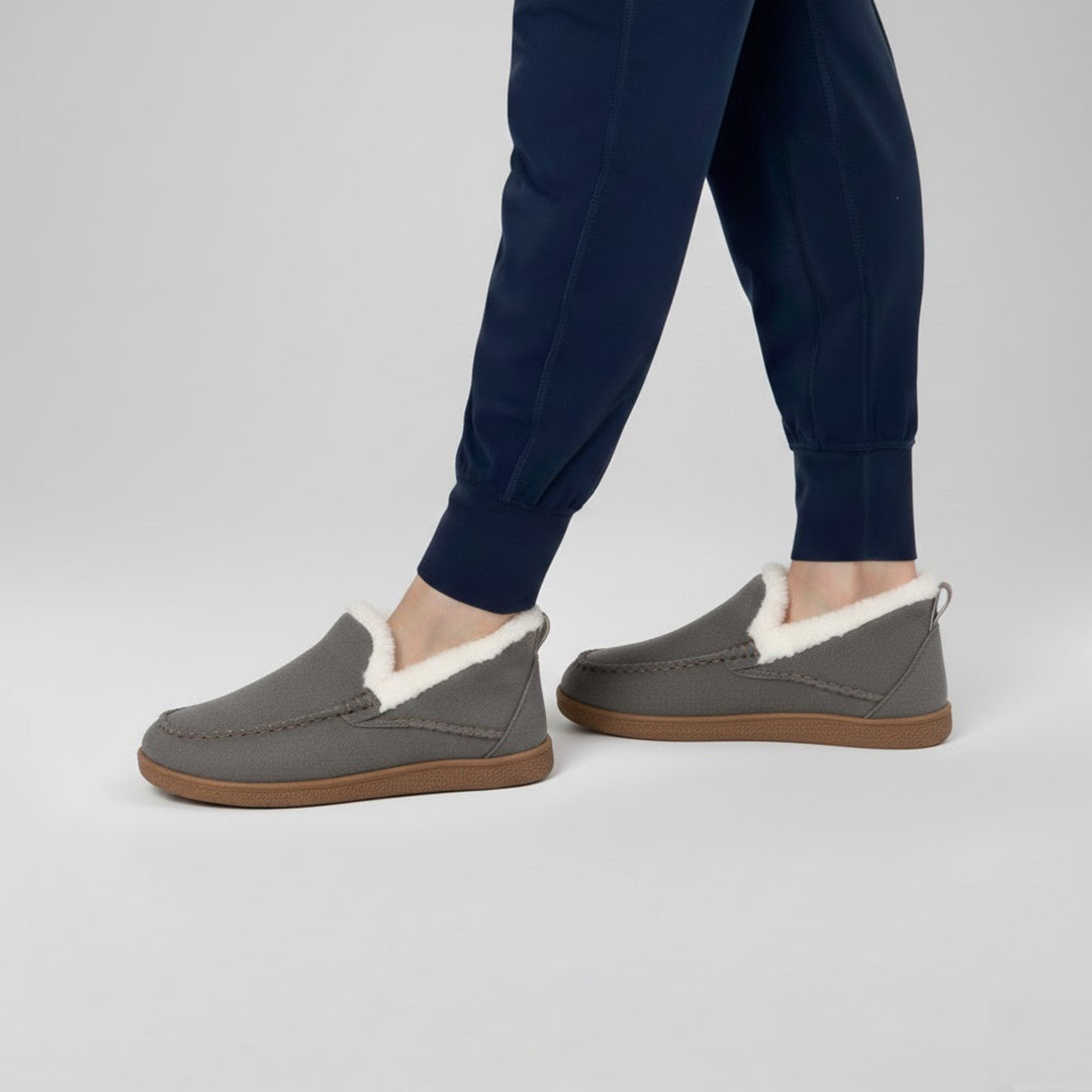 Atom Cloud Slippers