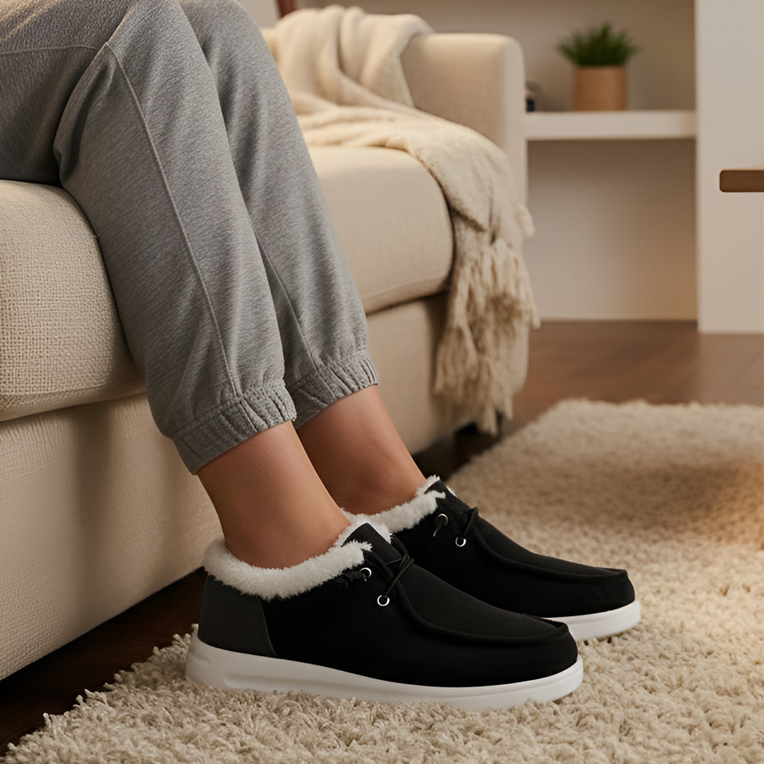 Perry Slippers - Black